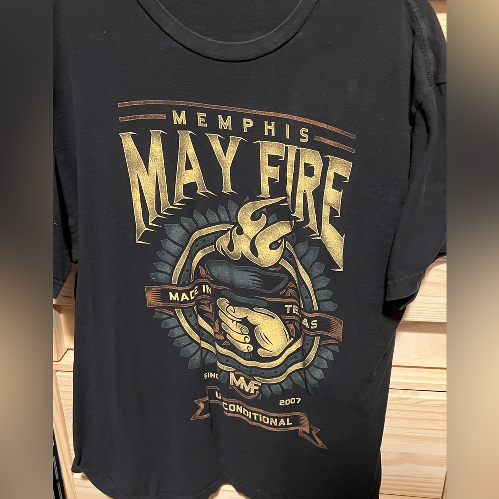 Memphis May Fire shirt no tag large